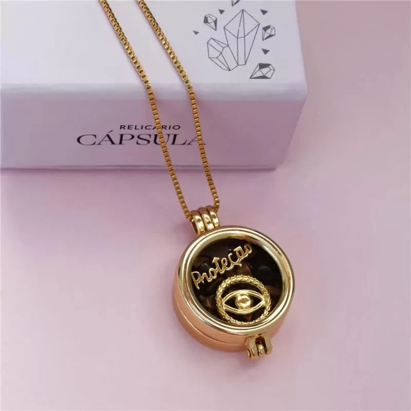 Colar Relicário Locket folheado a ouro